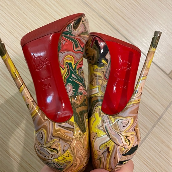 Christian Louboutin Abstract Heels - Picture 10 of 10